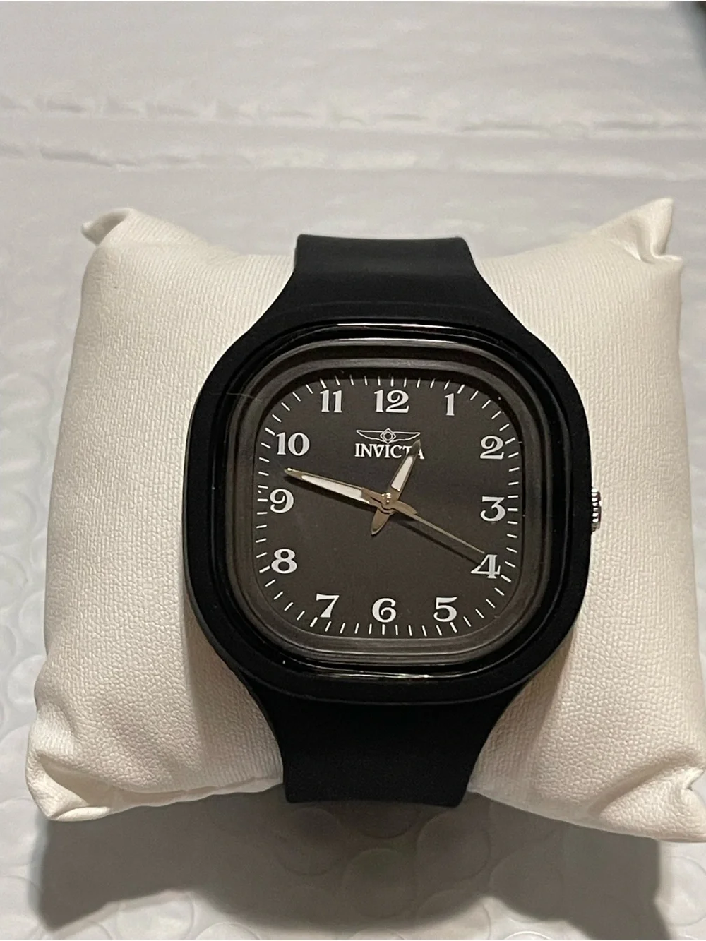 Invicta this eye